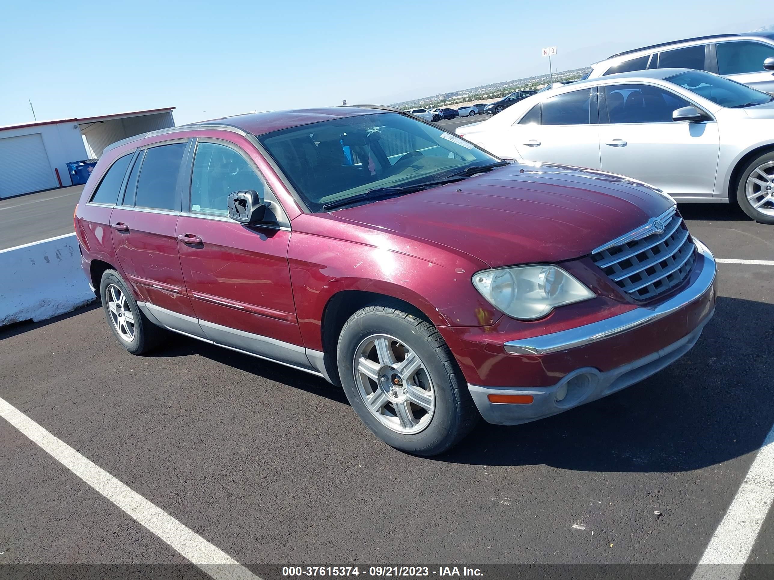 Photo 0 VIN: 2A8GM68X38R649972 - CHRYSLER PACIFICA 