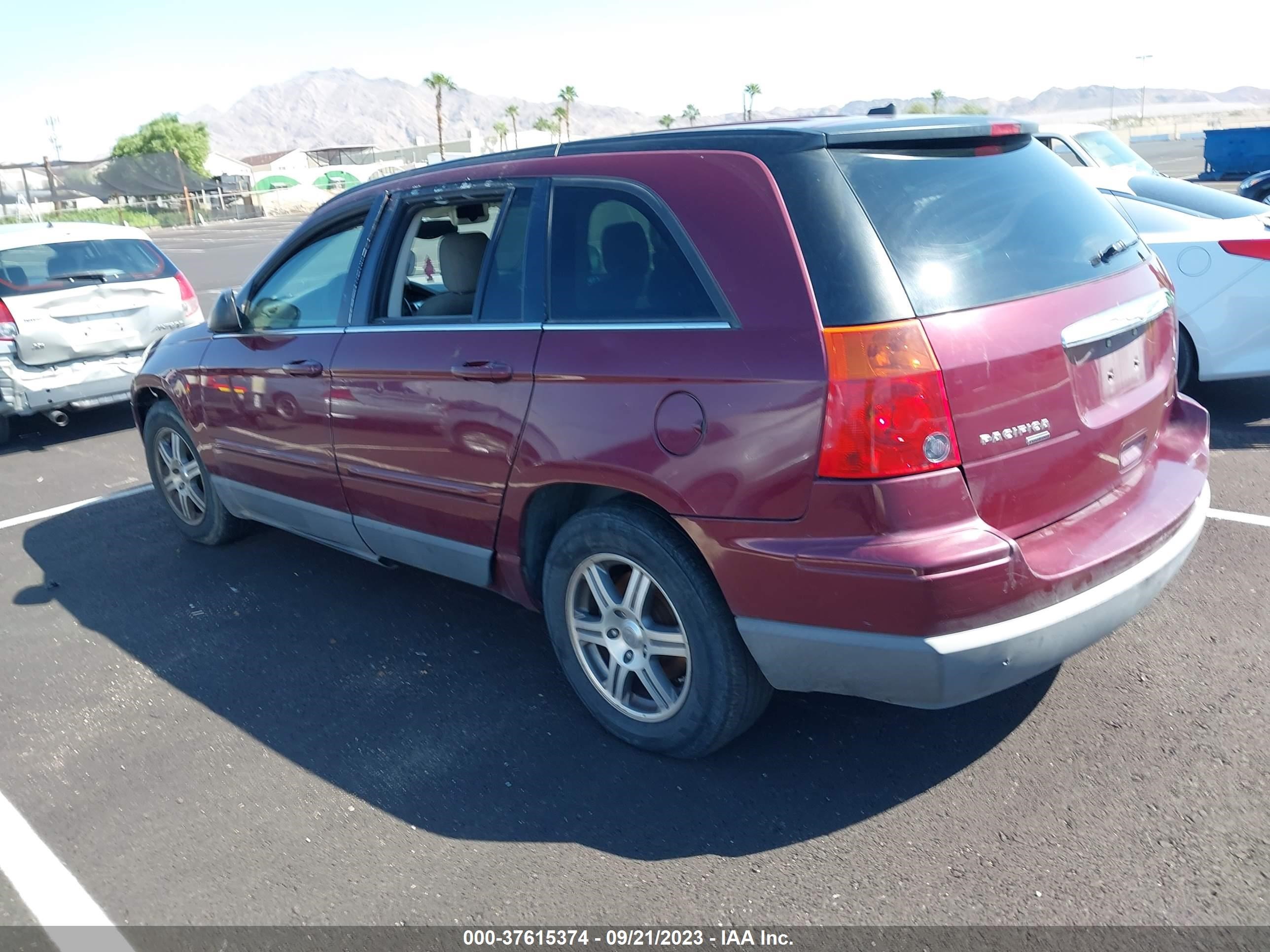 Photo 2 VIN: 2A8GM68X38R649972 - CHRYSLER PACIFICA 