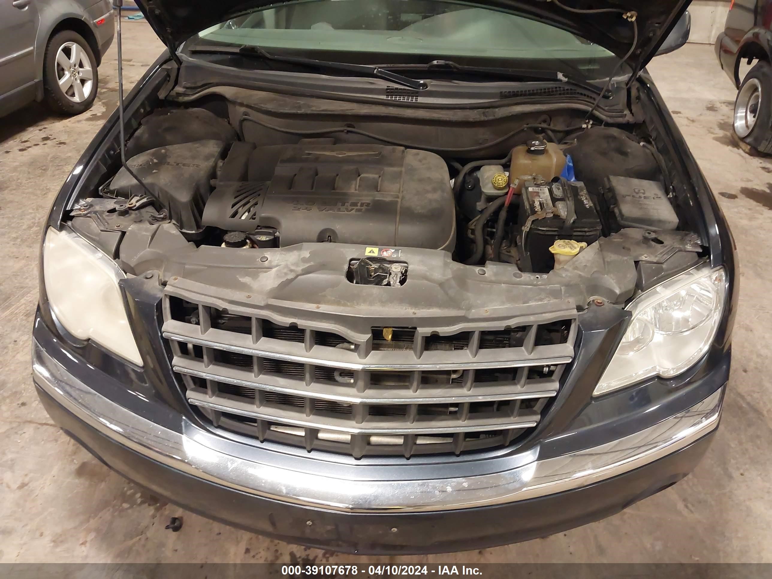 Photo 9 VIN: 2A8GM68X57R161315 - CHRYSLER PACIFICA 