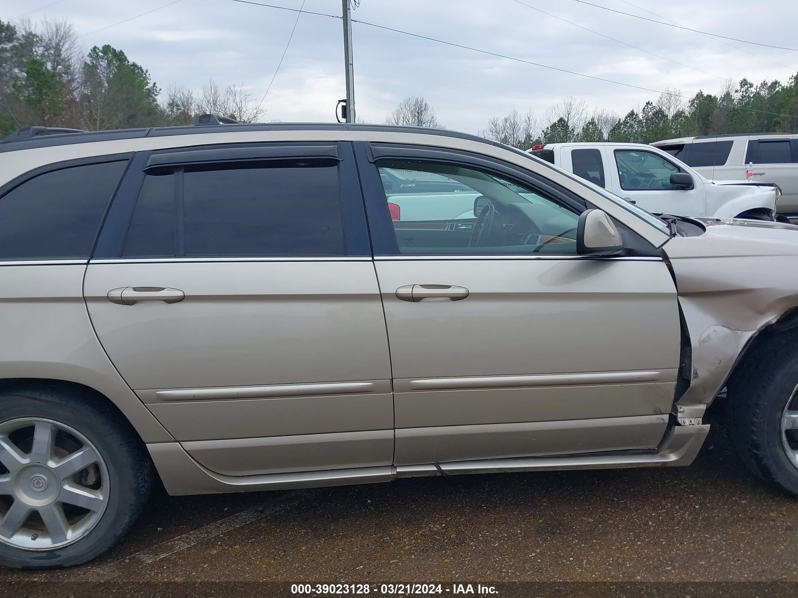 Photo 12 VIN: 2A8GM78X58R150869 - CHRYSLER PACIFICA 