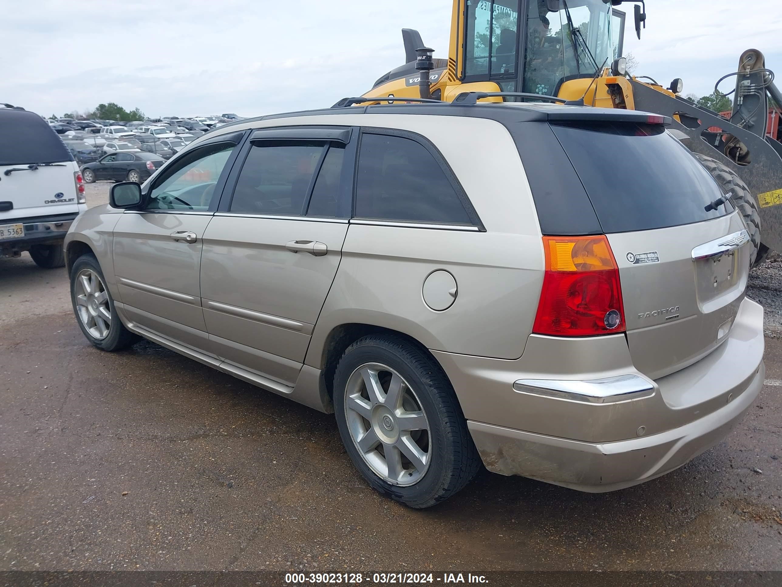 Photo 2 VIN: 2A8GM78X58R150869 - CHRYSLER PACIFICA 