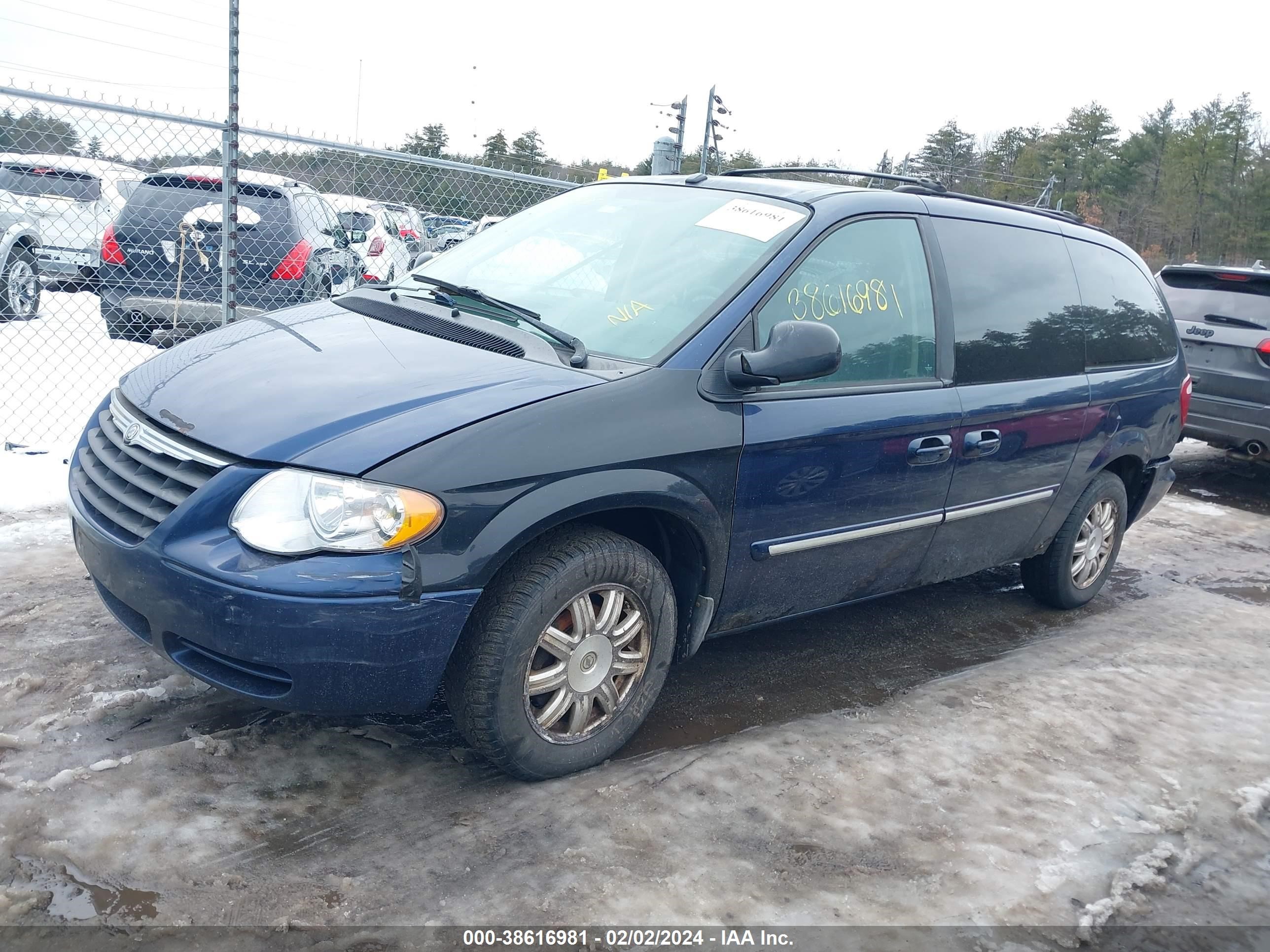 Photo 1 VIN: 2A8GP54L06R805399 - CHRYSLER TOWN & COUNTRY 