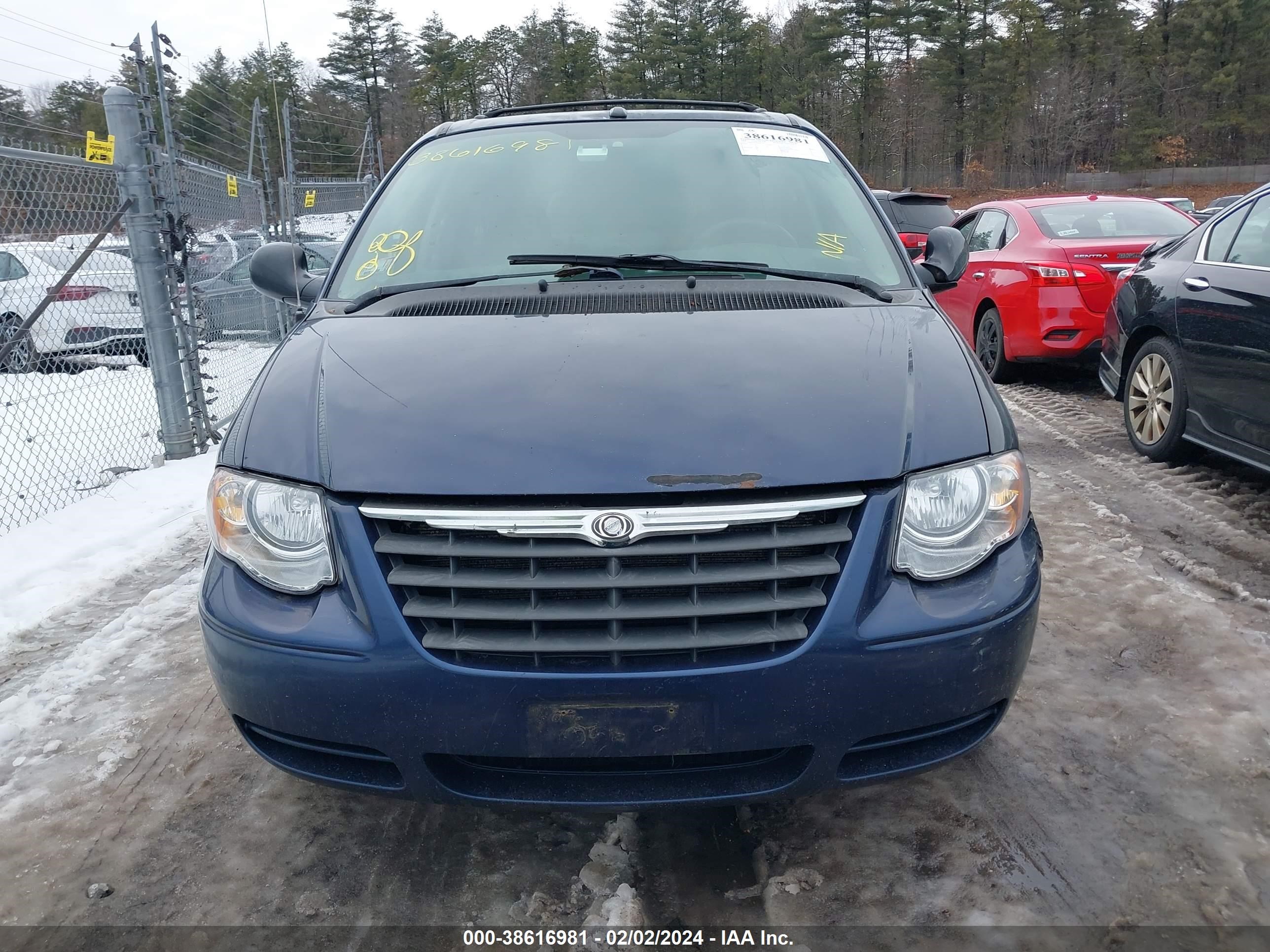 Photo 5 VIN: 2A8GP54L06R805399 - CHRYSLER TOWN & COUNTRY 