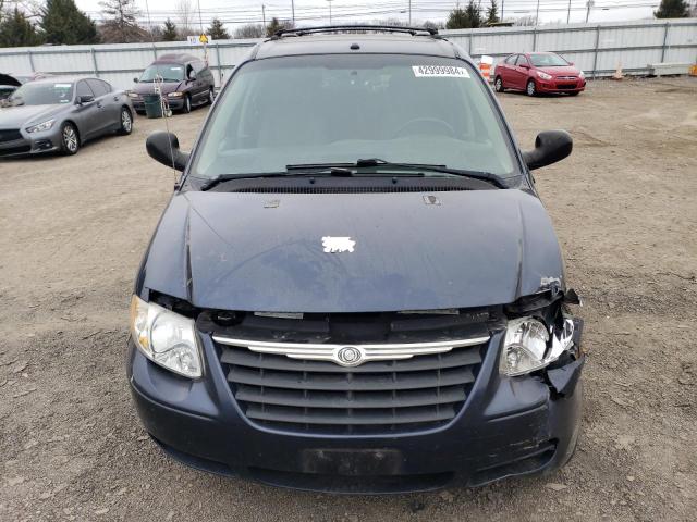 Photo 4 VIN: 2A8GP54L17R123598 - CHRYSLER MINIVAN 