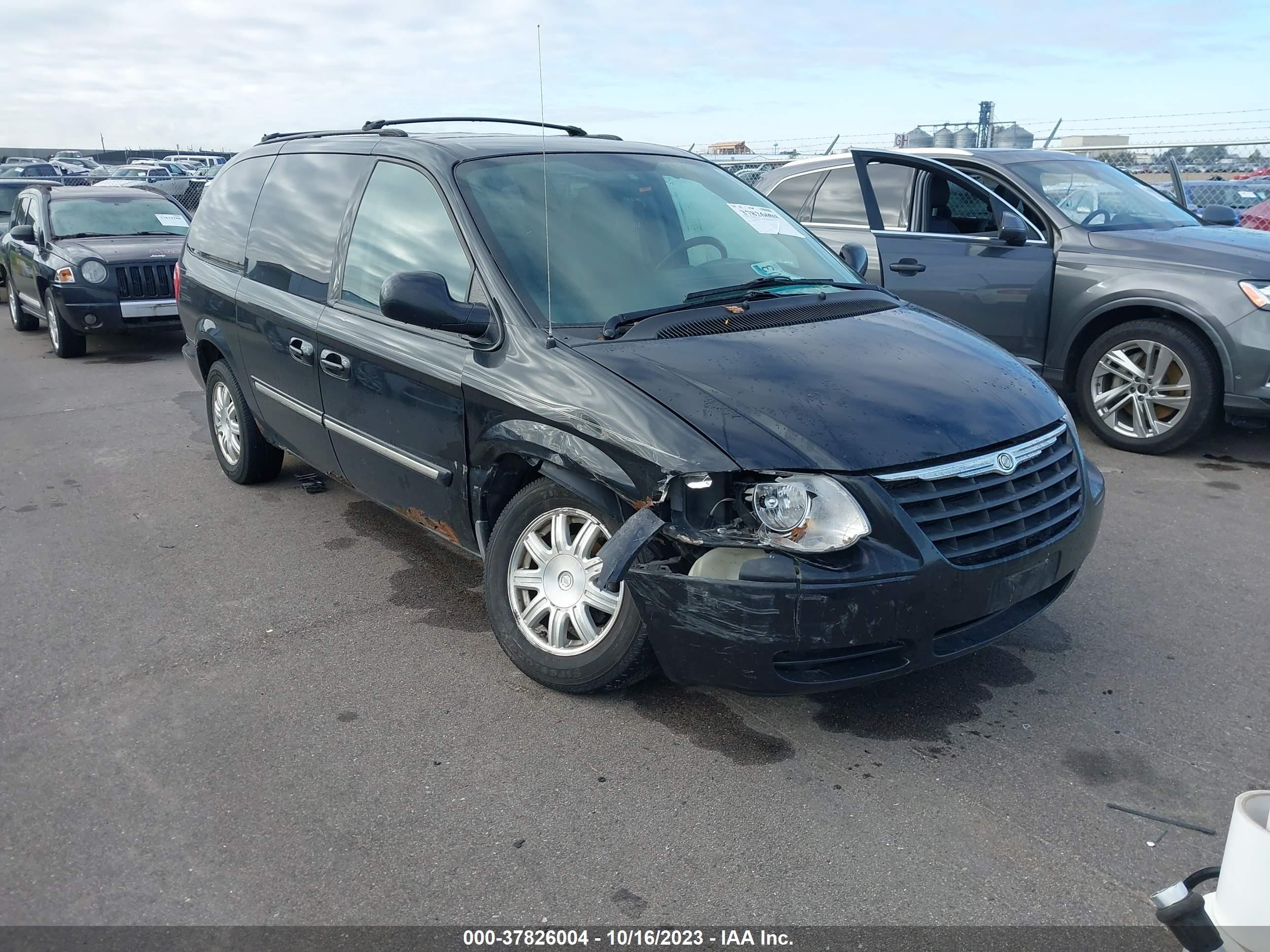 Photo 0 VIN: 2A8GP54L76R921599 - CHRYSLER TOWN & COUNTRY 