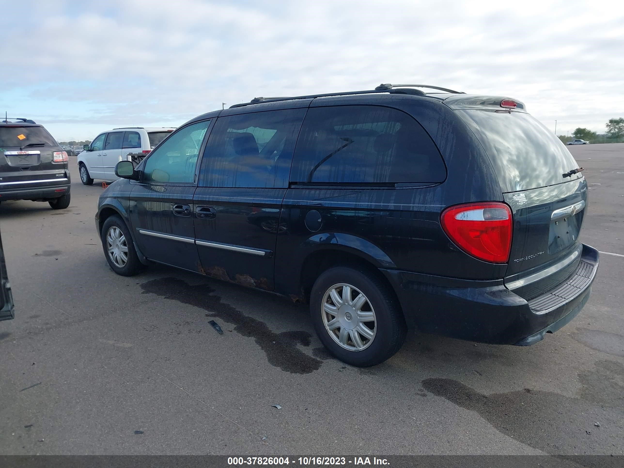 Photo 13 VIN: 2A8GP54L76R921599 - CHRYSLER TOWN & COUNTRY 