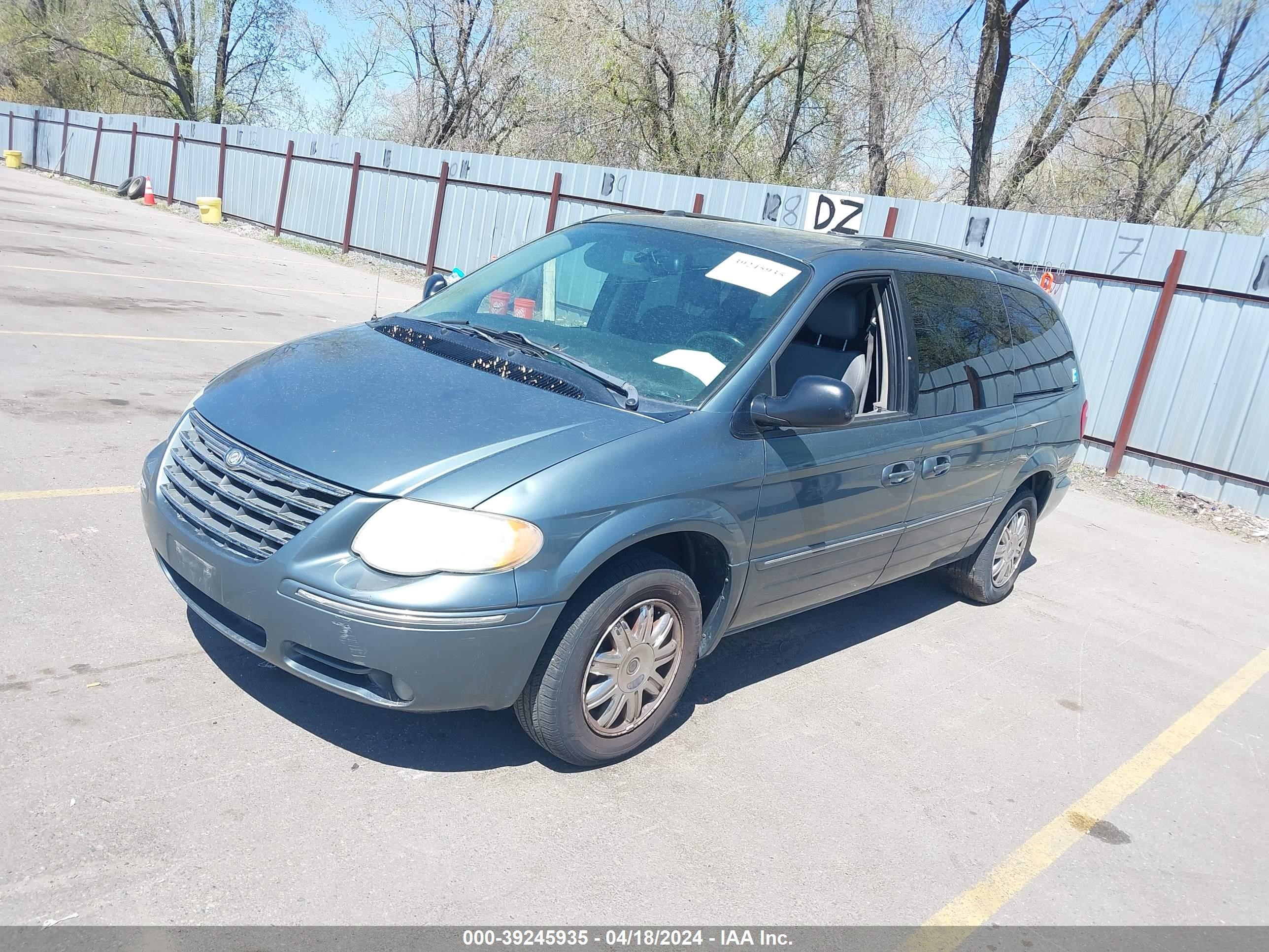 Photo 1 VIN: 2A8GP64L06R738308 - CHRYSLER TOWN & COUNTRY 