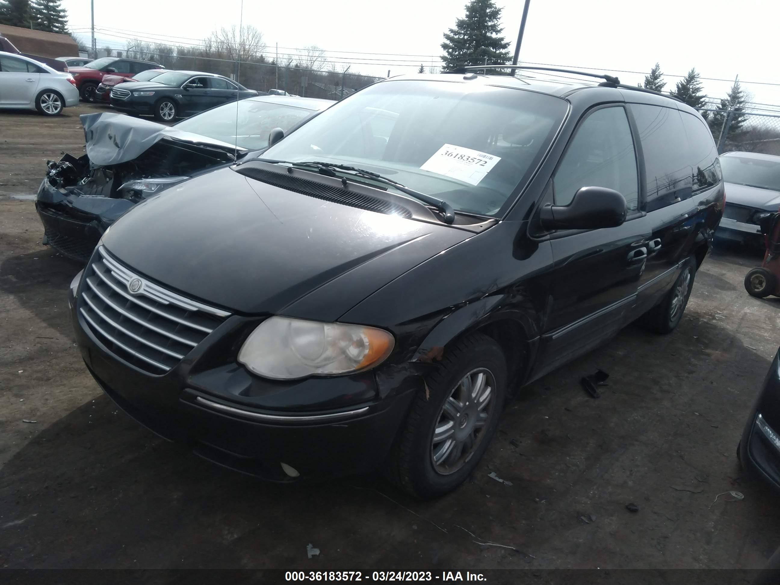 Photo 1 VIN: 2A8GP64L27R260281 - CHRYSLER TOWN & COUNTRY 