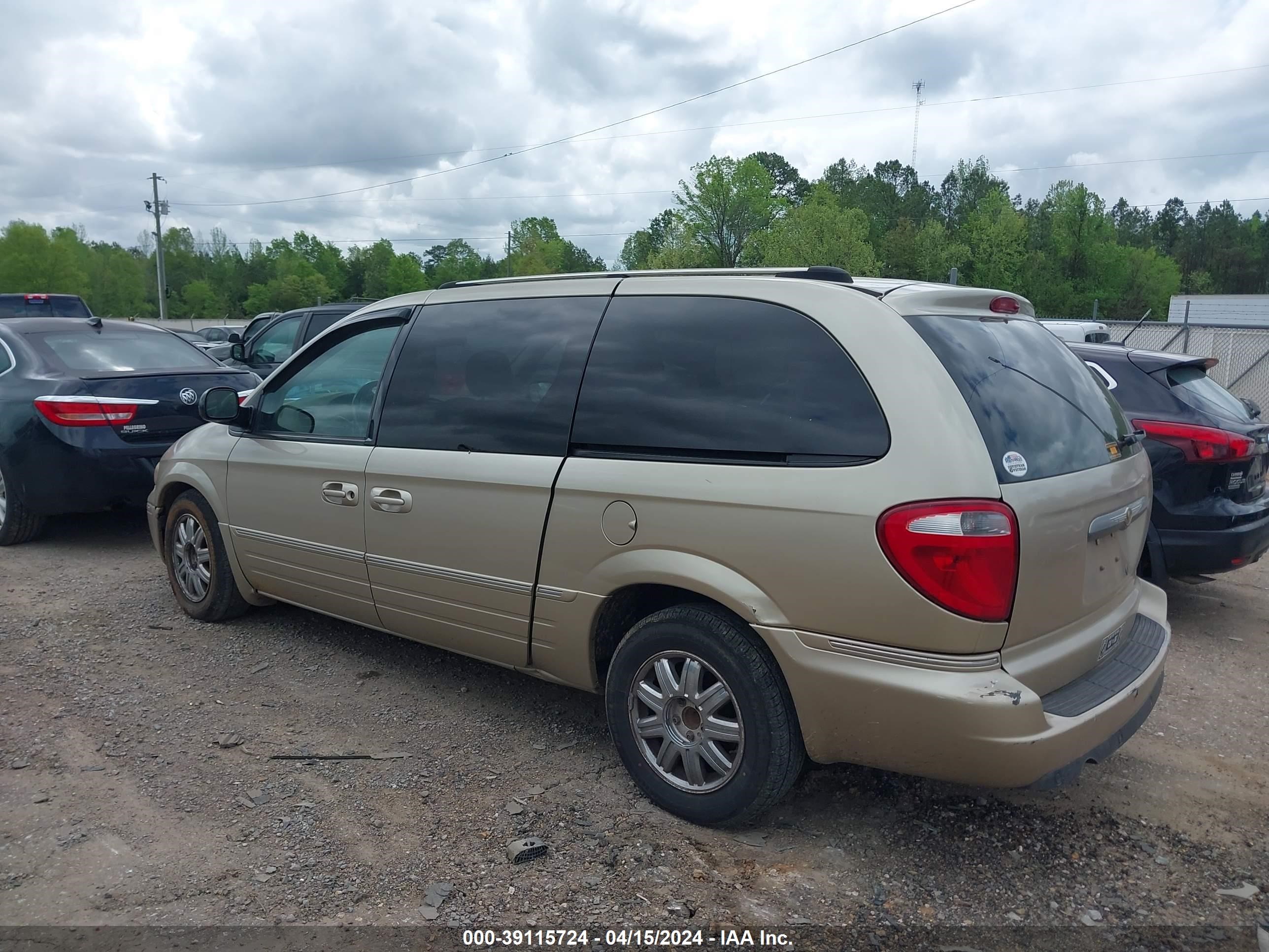 Photo 2 VIN: 2A8GP64L66R738362 - CHRYSLER TOWN & COUNTRY 