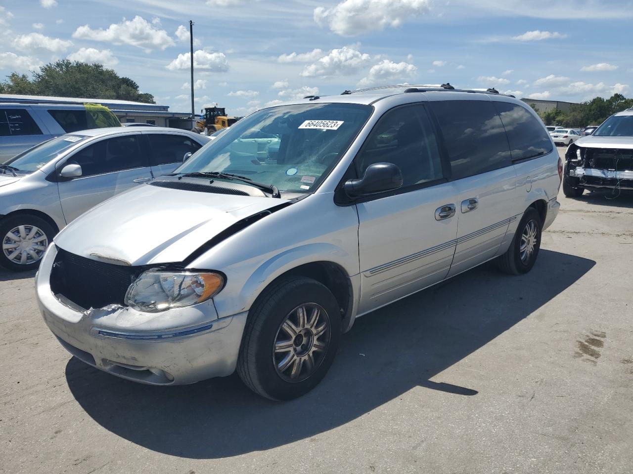 Photo 12 VIN: 2A8GP64L96R651684 - CHRYSLER TOWN & COU 