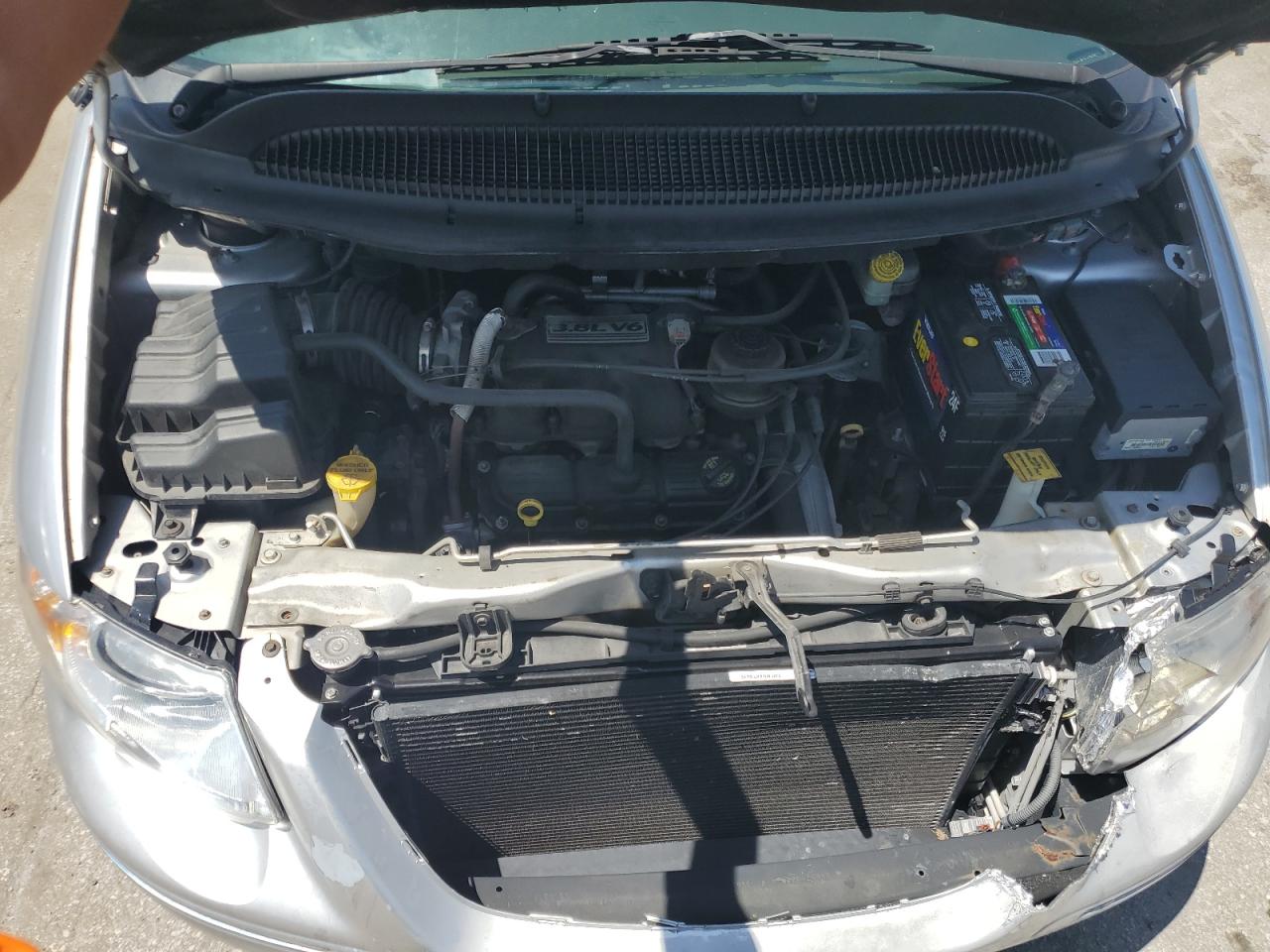 Photo 22 VIN: 2A8GP64L96R651684 - CHRYSLER TOWN & COU 