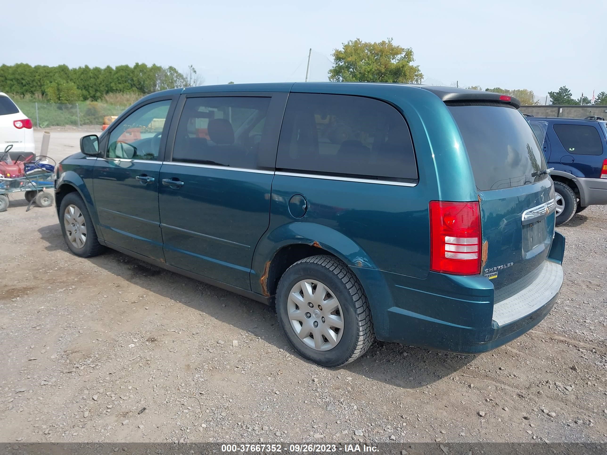 Photo 2 VIN: 2A8HR44E09R536416 - CHRYSLER TOWN & COUNTRY 