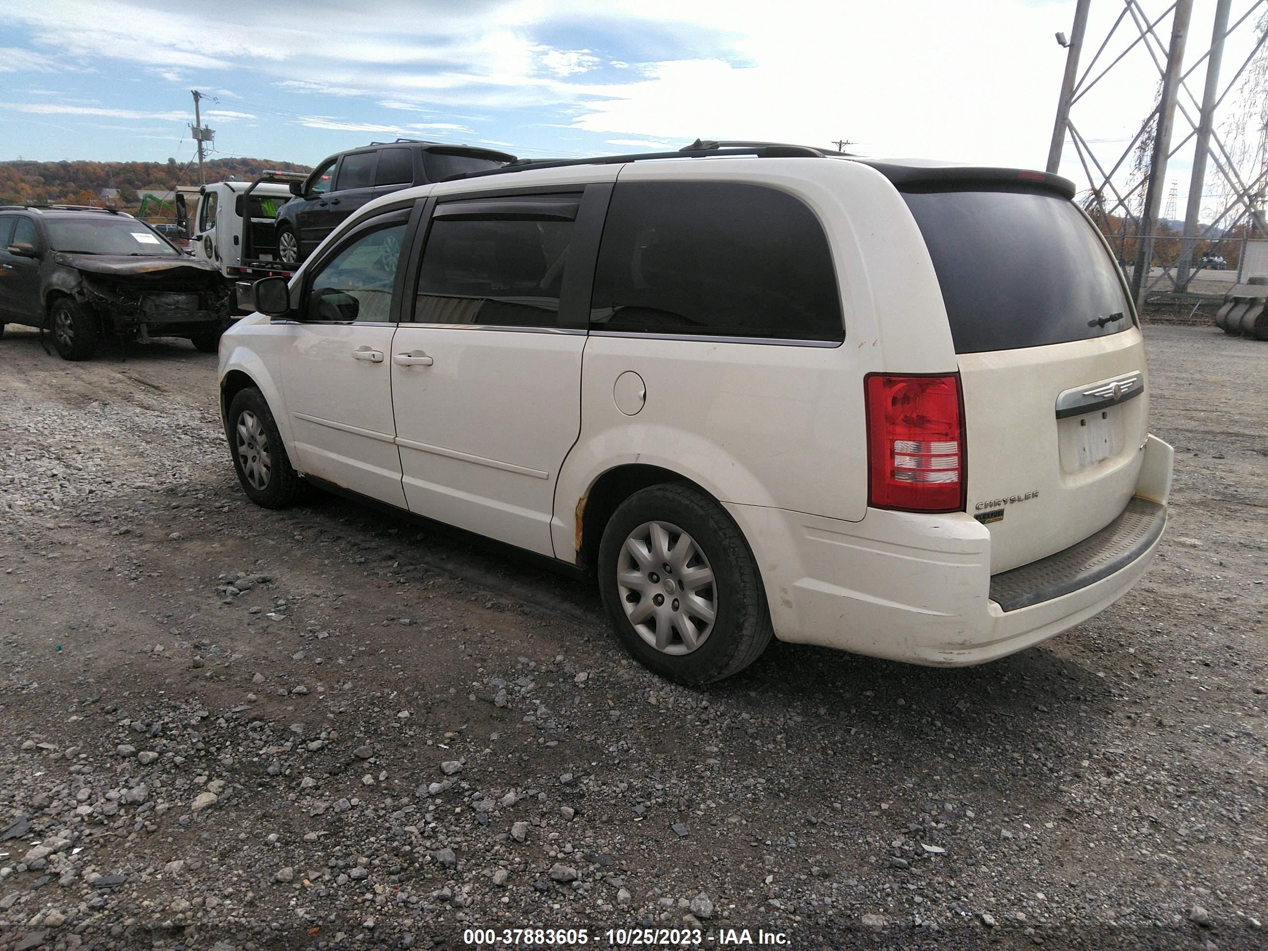 Photo 2 VIN: 2A8HR44E09R630084 - CHRYSLER TOWN & COUNTRY 