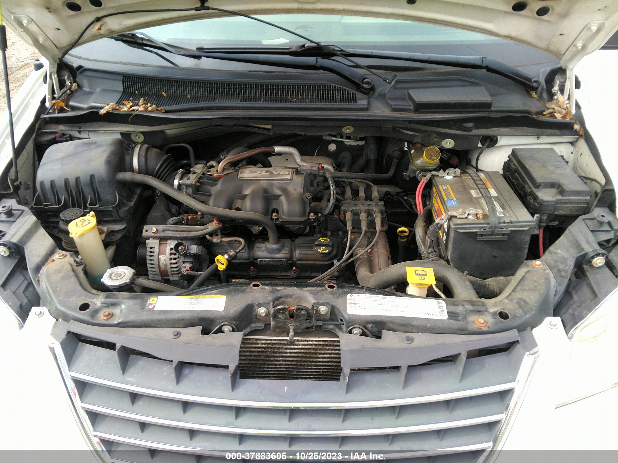 Photo 9 VIN: 2A8HR44E09R630084 - CHRYSLER TOWN & COUNTRY 