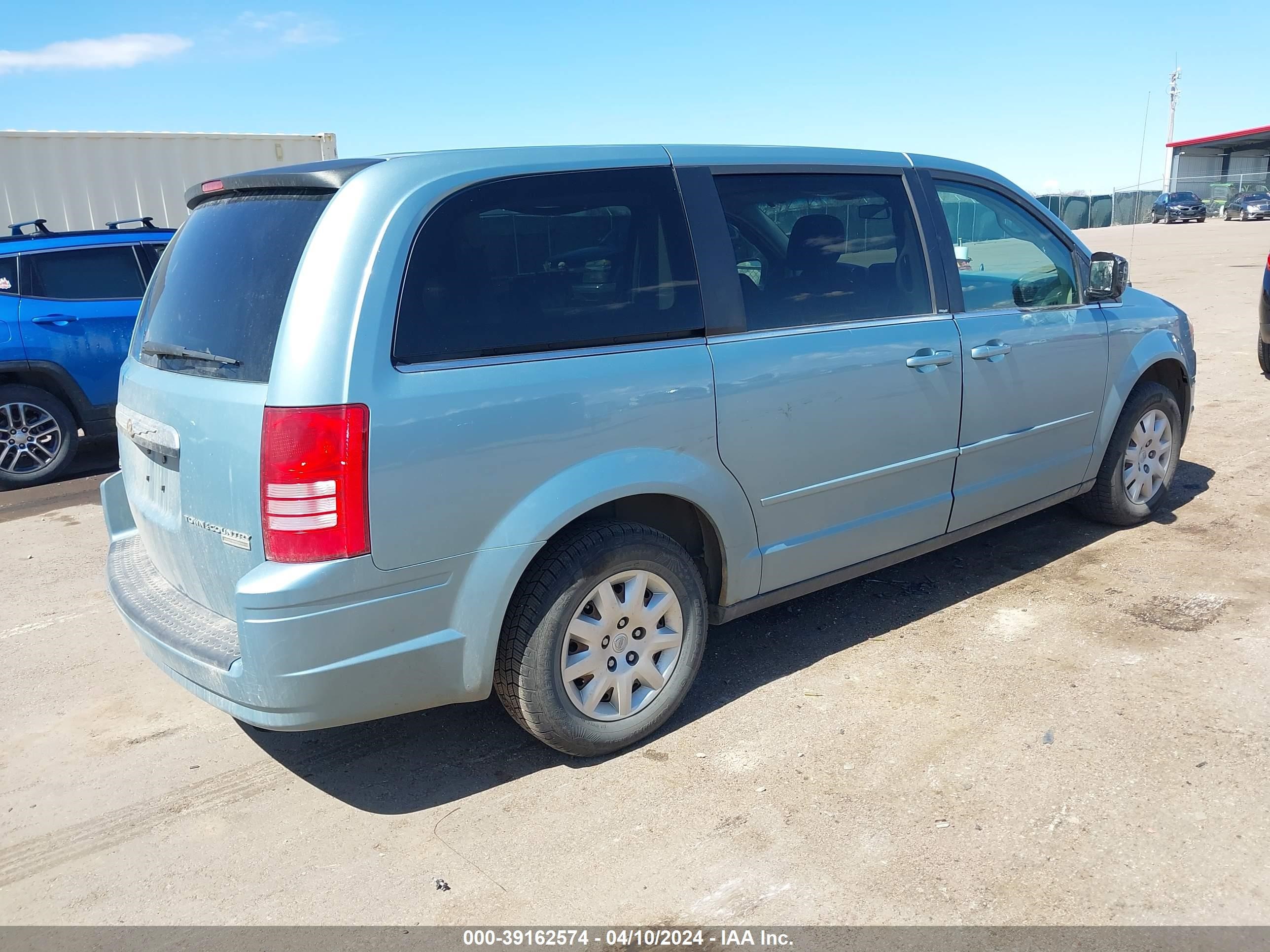 Photo 3 VIN: 2A8HR44E19R526929 - CHRYSLER TOWN & COUNTRY 