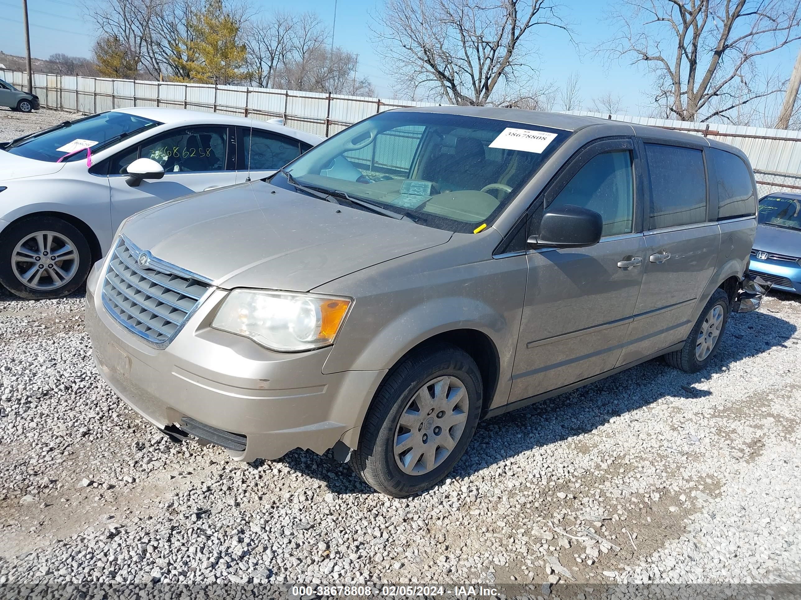 Photo 1 VIN: 2A8HR44E29R525370 - CHRYSLER TOWN & COUNTRY 