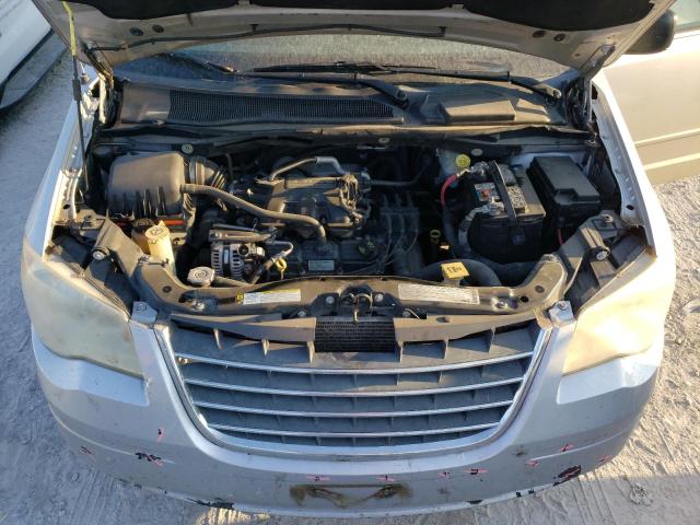 Photo 11 VIN: 2A8HR44E39R562220 - CHRYSLER TOWN & COU 