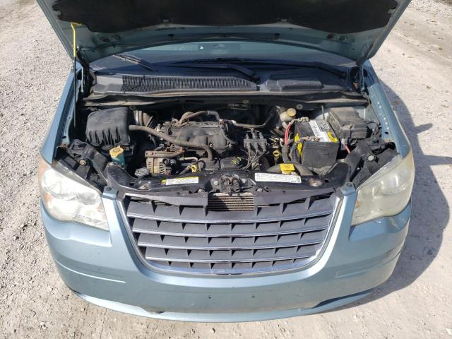 Photo 11 VIN: 2A8HR44E49R574389 - CHRYSLER TOWN & COU 