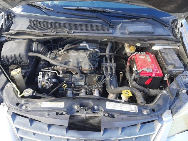 Photo 10 VIN: 2A8HR44E49R656445 - CHRYSLER MINIVAN 