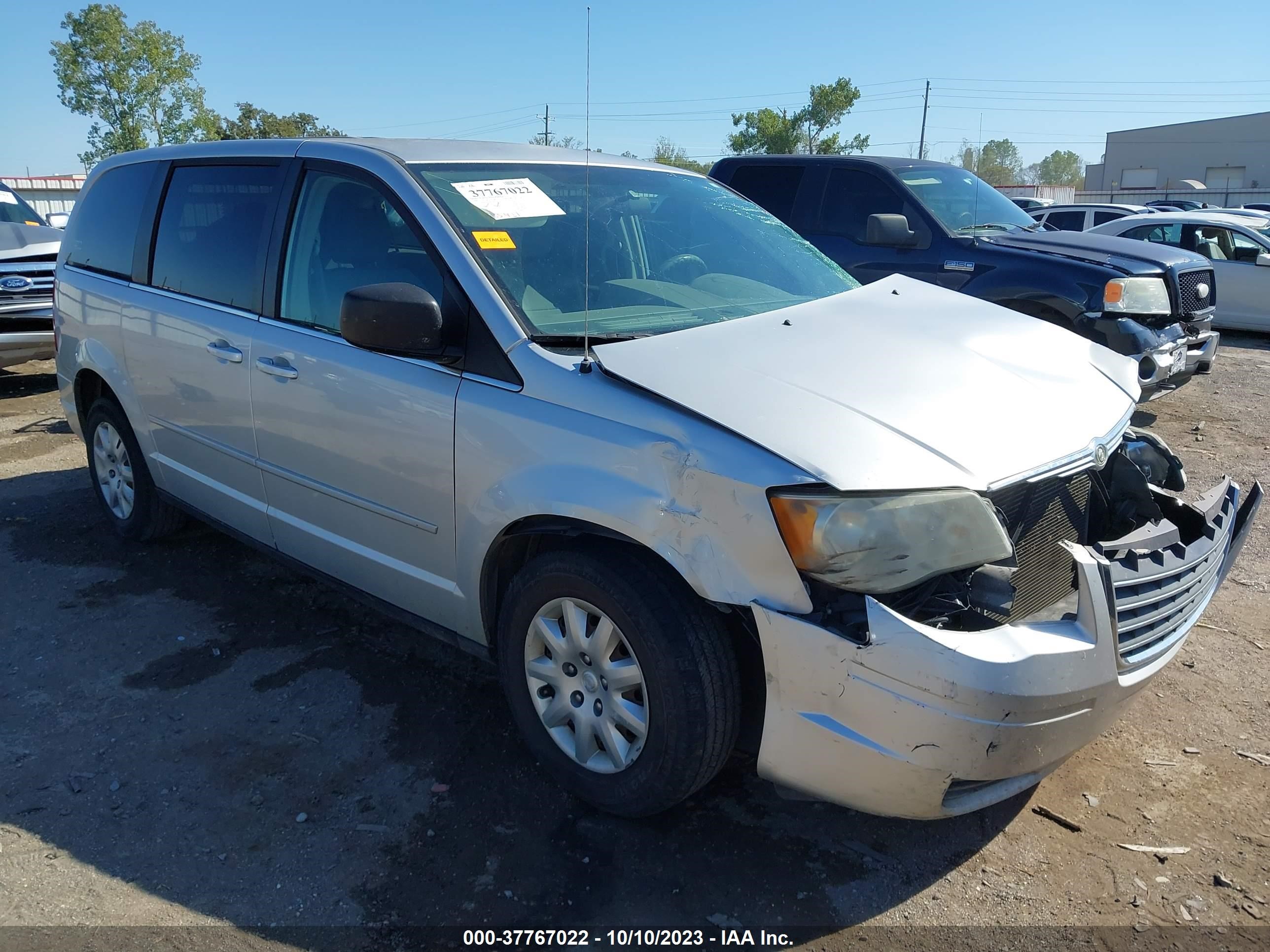 Photo 0 VIN: 2A8HR44E69R524691 - CHRYSLER TOWN & COUNTRY 