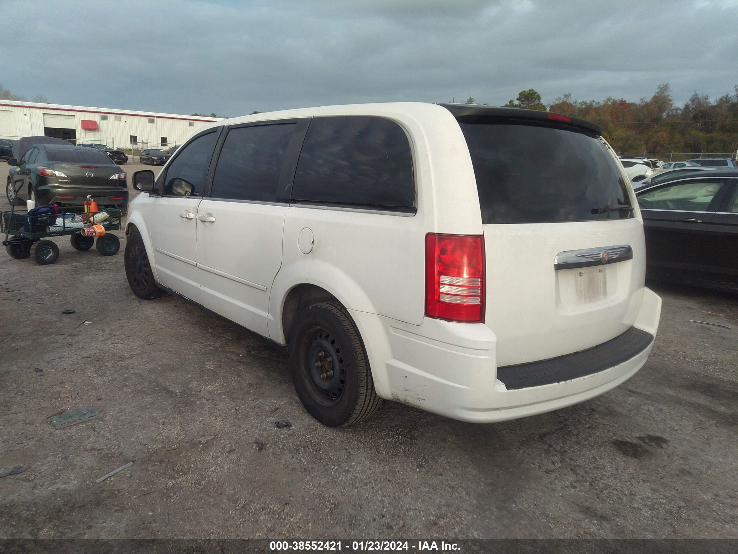 Photo 2 VIN: 2A8HR44E79R535991 - CHRYSLER TOWN & COUNTRY 