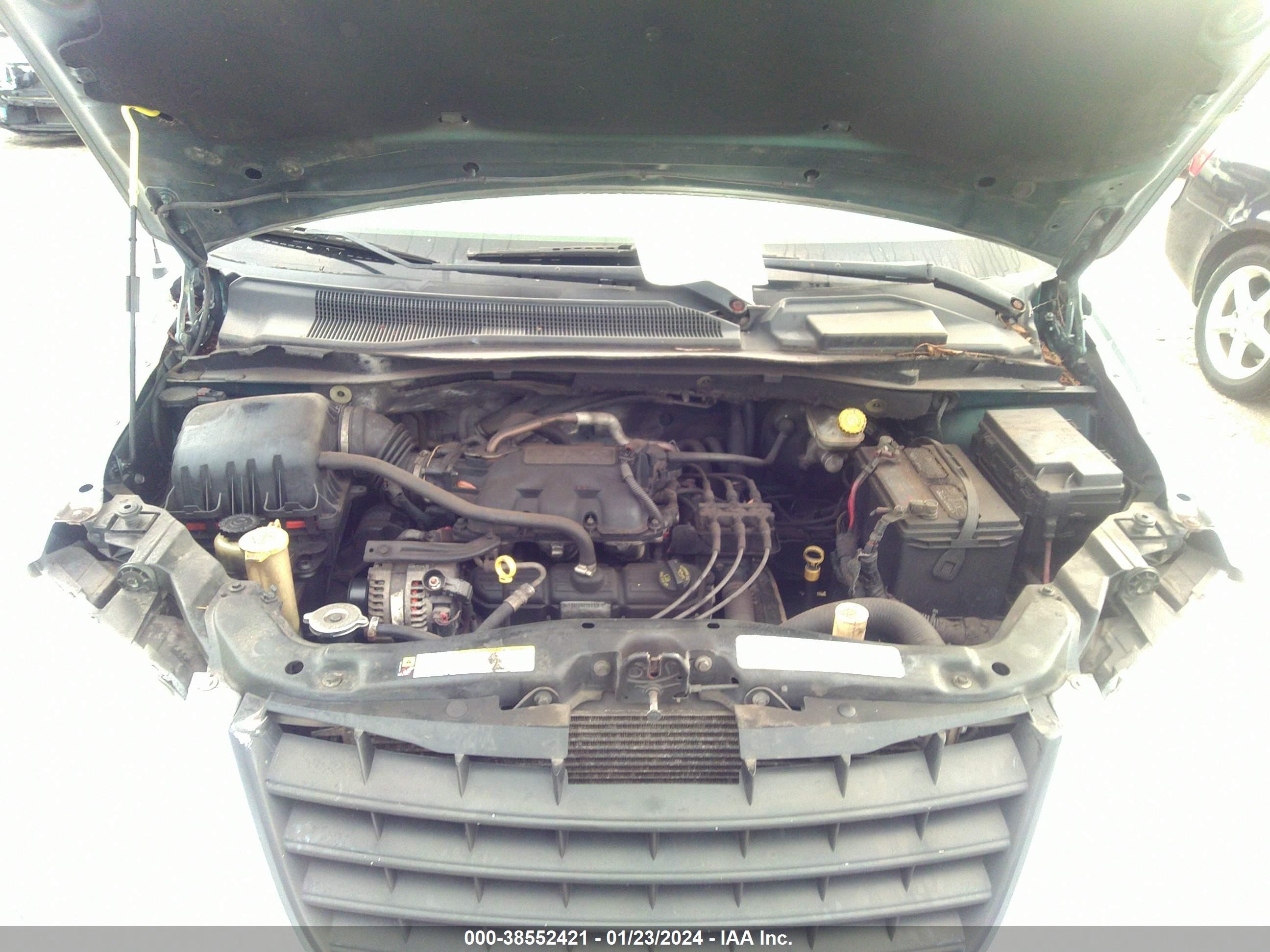 Photo 9 VIN: 2A8HR44E79R535991 - CHRYSLER TOWN & COUNTRY 