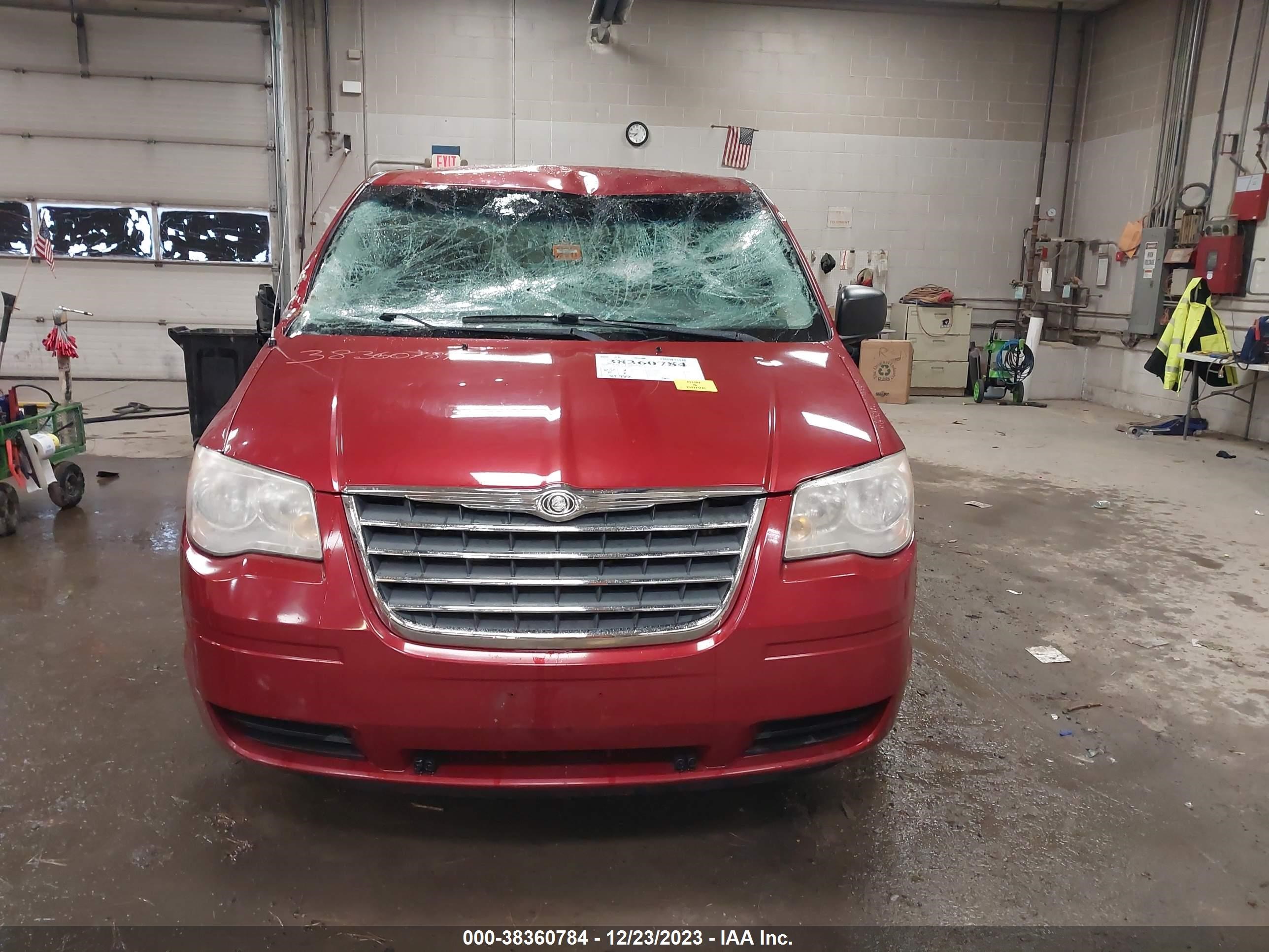 Photo 12 VIN: 2A8HR44E79R551723 - CHRYSLER TOWN & COUNTRY 