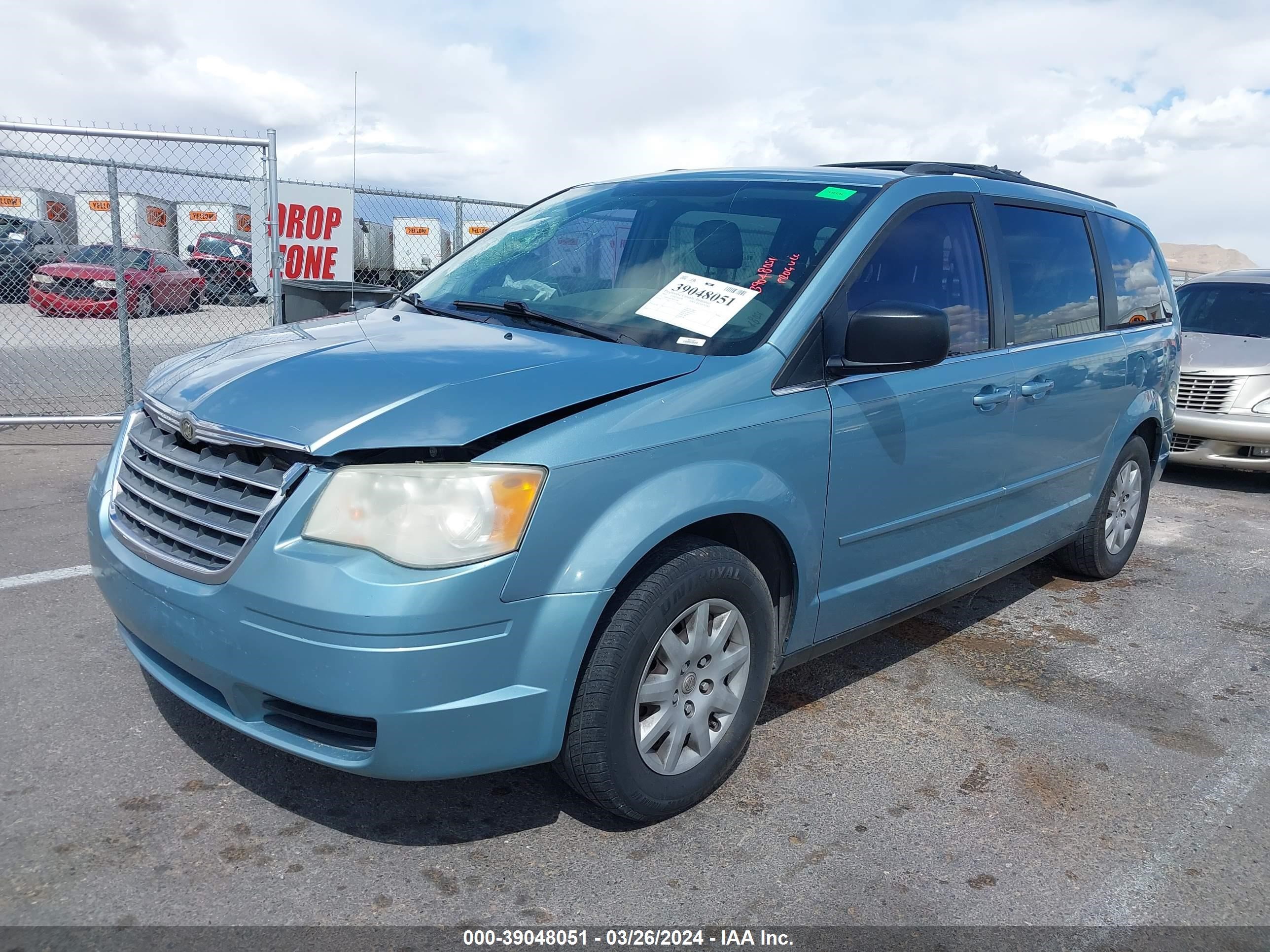 Photo 1 VIN: 2A8HR44E79R597388 - CHRYSLER TOWN & COUNTRY 