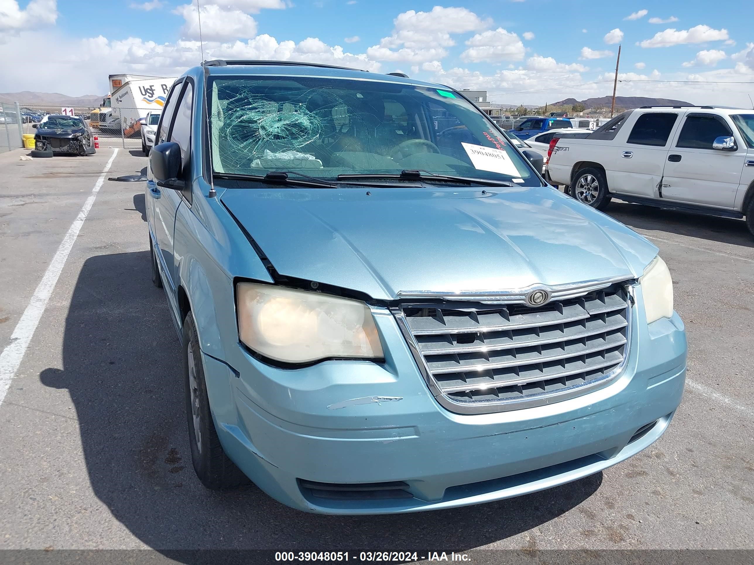 Photo 5 VIN: 2A8HR44E79R597388 - CHRYSLER TOWN & COUNTRY 