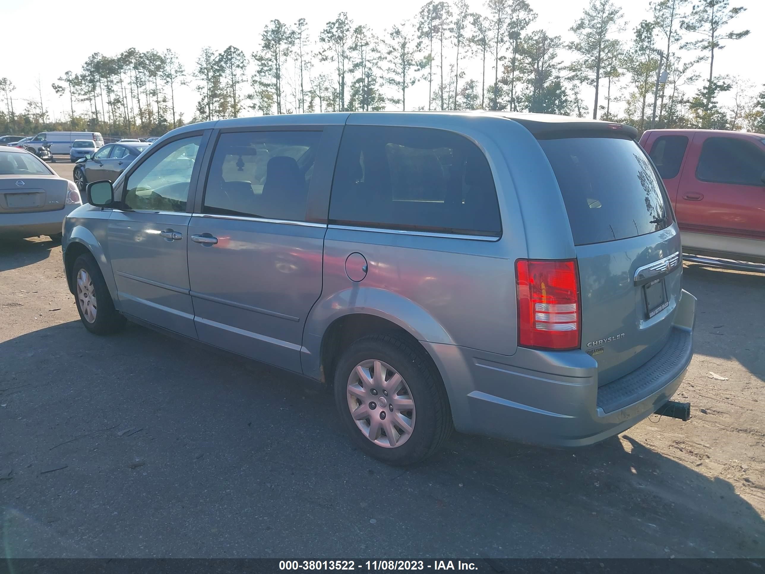 Photo 2 VIN: 2A8HR44E89R526538 - CHRYSLER TOWN & COUNTRY 