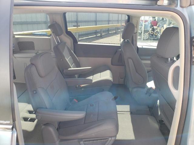 Photo 5 VIN: 2A8HR44EX9R579094 - CHRYSLER TOWN &AMP COU 