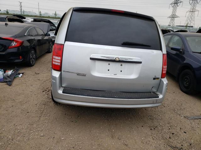 Photo 5 VIN: 2A8HR44H08R630613 - CHRYSLER TOWN & COU 