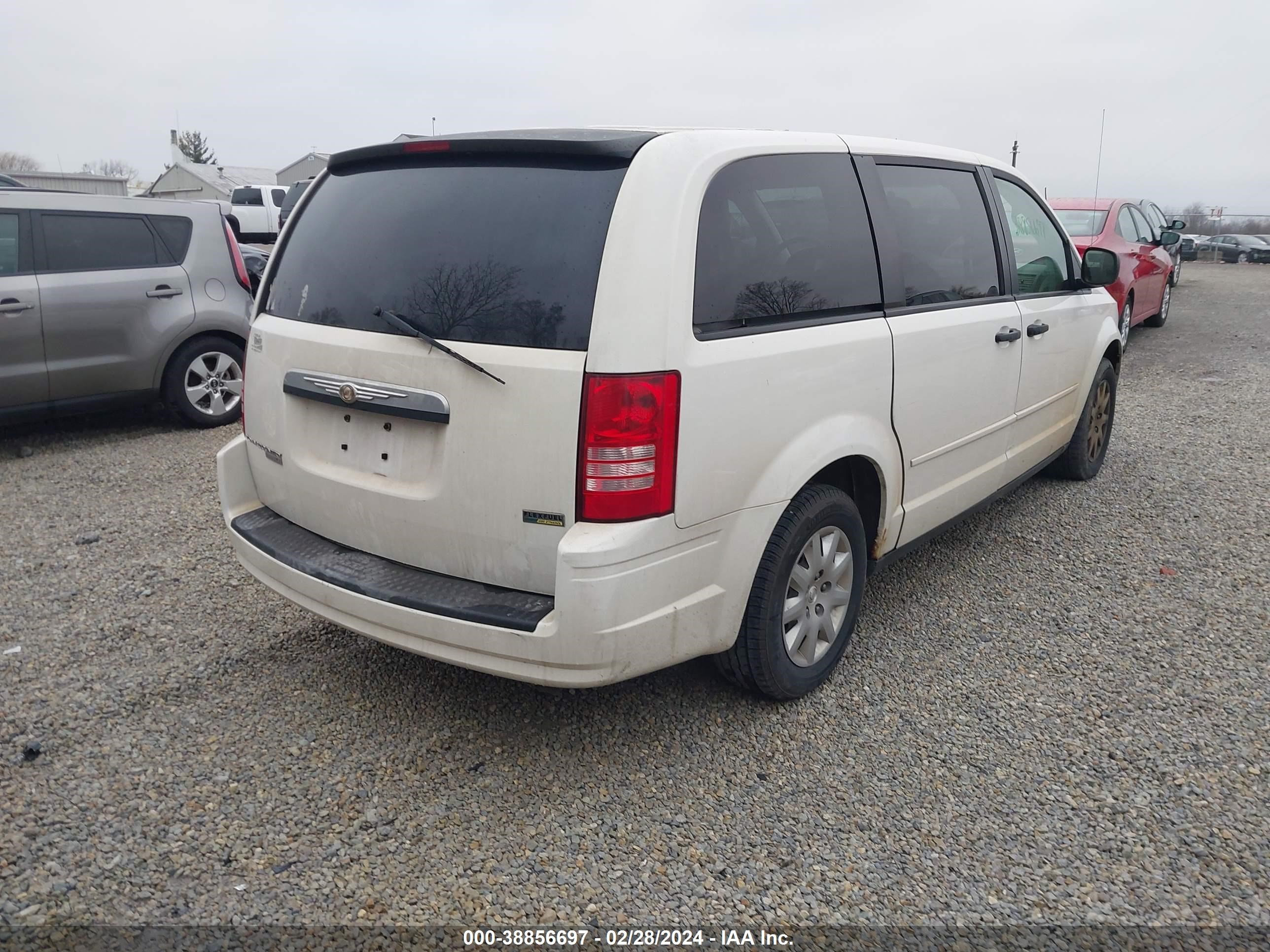 Photo 3 VIN: 2A8HR44H08R667581 - CHRYSLER TOWN & COUNTRY 