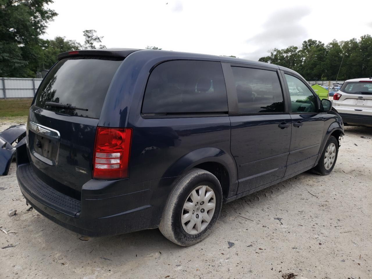 Photo 2 VIN: 2A8HR44H28R600562 - CHRYSLER TOWN & COUNTRY 