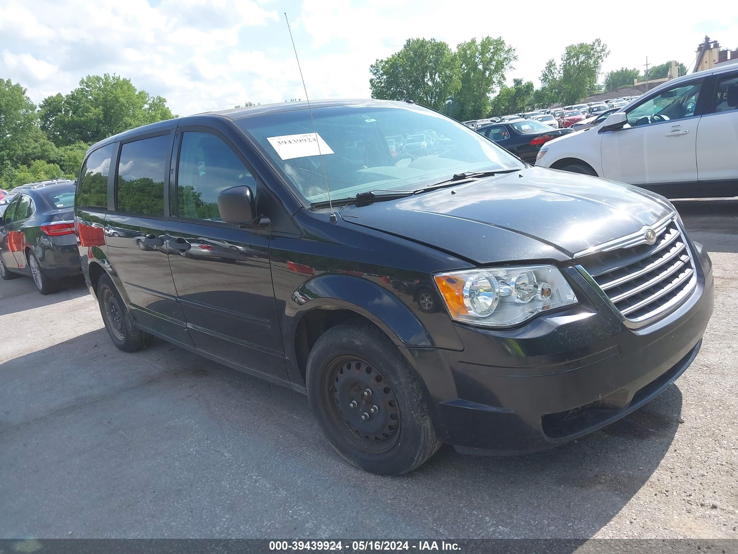 Photo 0 VIN: 2A8HR44H28R603316 - CHRYSLER TOWN & COUNTRY 