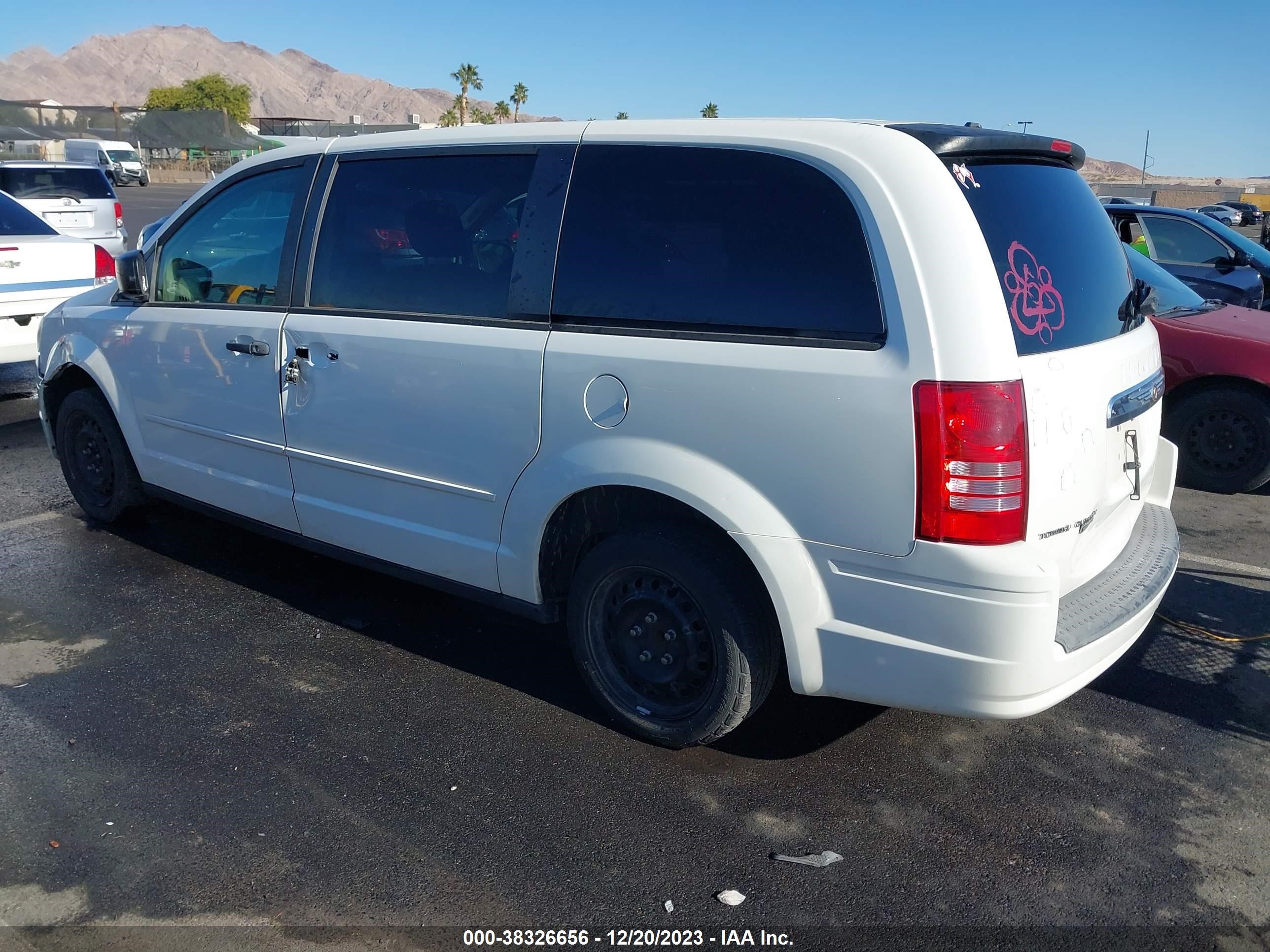 Photo 2 VIN: 2A8HR44H38R727238 - CHRYSLER TOWN & COUNTRY 