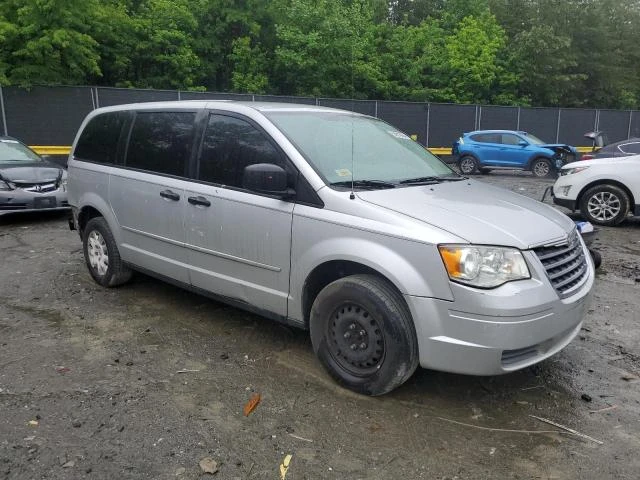 Photo 3 VIN: 2A8HR44H48R118966 - CHRYSLER TOWN & CNT 