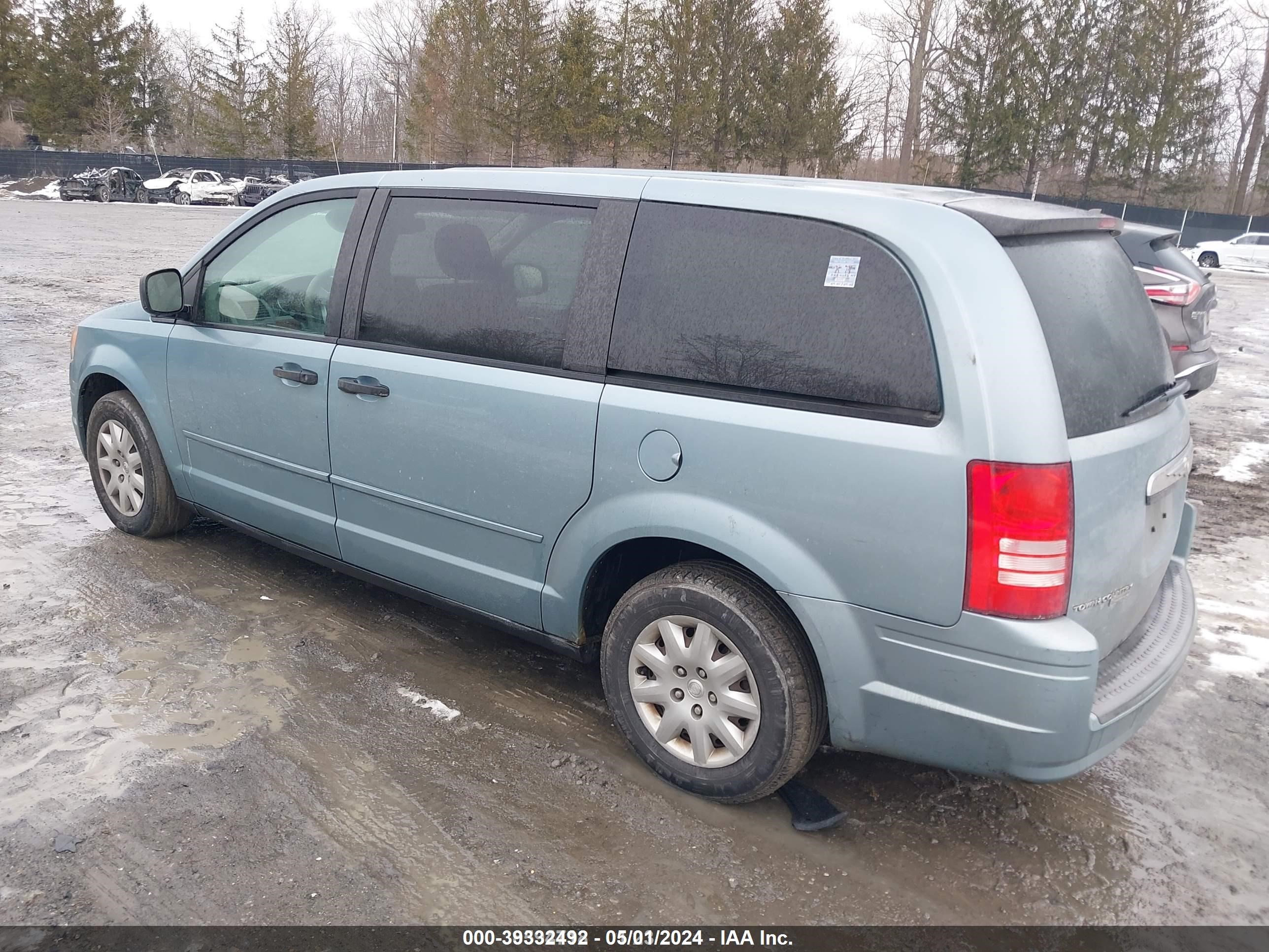 Photo 3 VIN: 2A8HR44H48R606797 - CHRYSLER TOWN & COUNTRY 