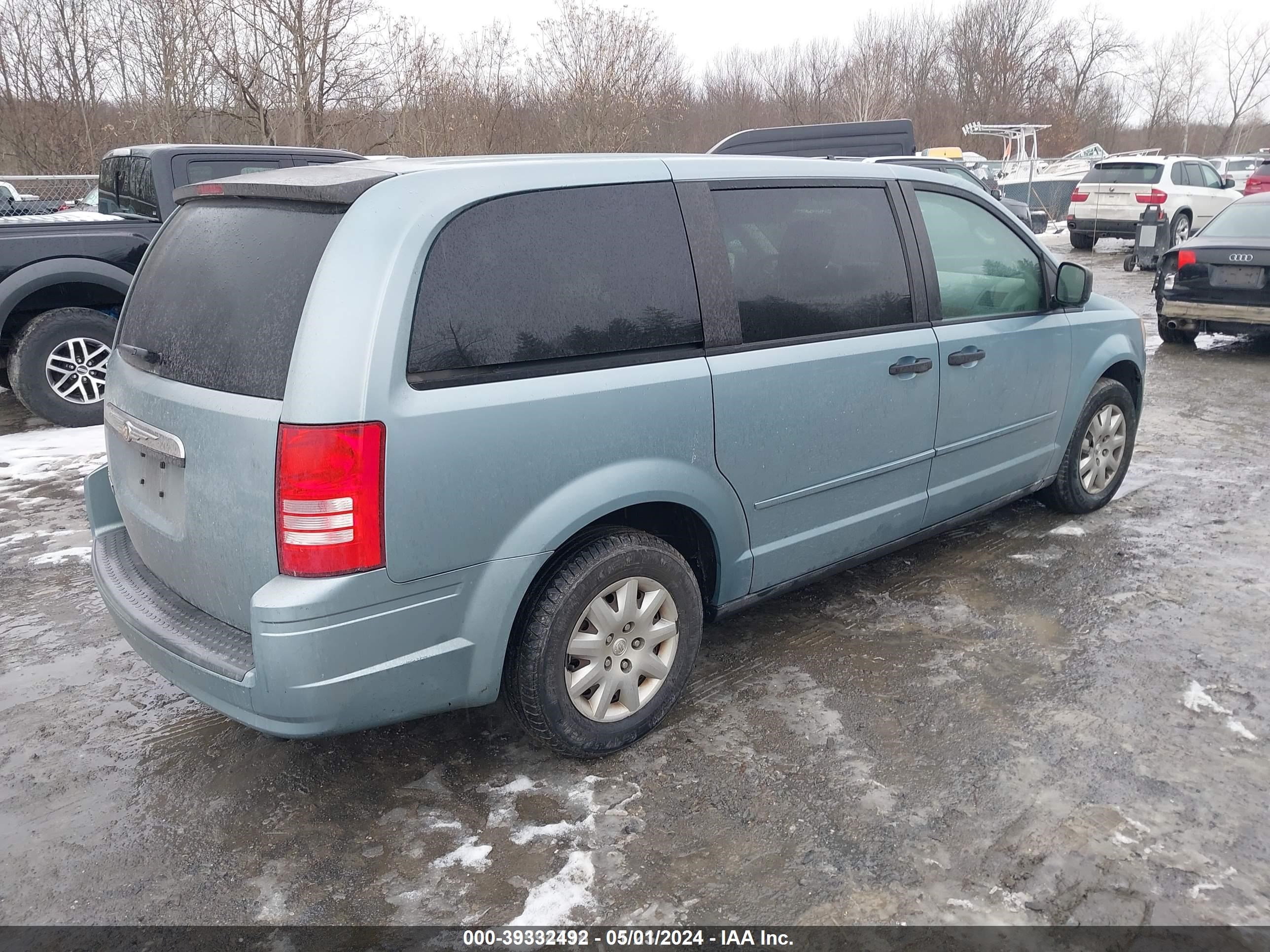 Photo 4 VIN: 2A8HR44H48R606797 - CHRYSLER TOWN & COUNTRY 