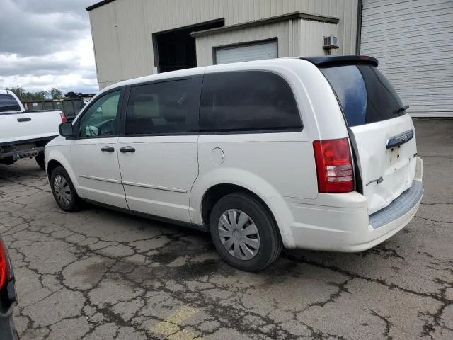 Photo 1 VIN: 2A8HR44H58R615556 - CHRYSLER TOWN & COU 