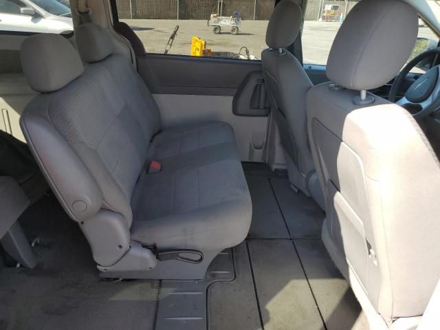 Photo 9 VIN: 2A8HR44H58R773167 - CHRYSLER TOWN & COU 