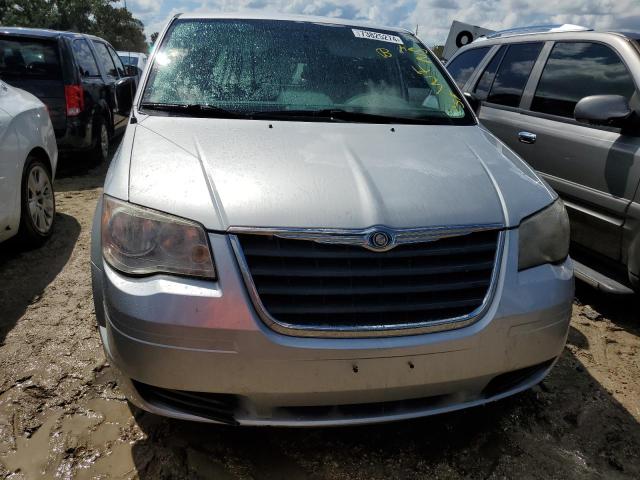 Photo 4 VIN: 2A8HR44H68R134862 - CHRYSLER TOWN & COU 