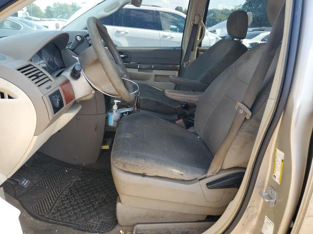 Photo 6 VIN: 2A8HR44H68R617462 - CHRYSLER TOWN & COU 