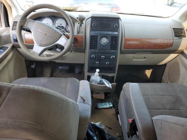 Photo 7 VIN: 2A8HR44H68R617462 - CHRYSLER TOWN & COU 