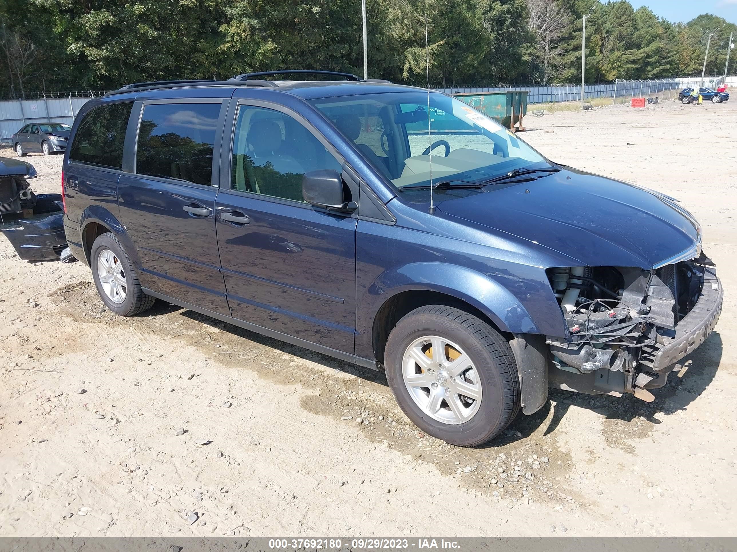 Photo 0 VIN: 2A8HR44HX8R121659 - CHRYSLER TOWN & COUNTRY 