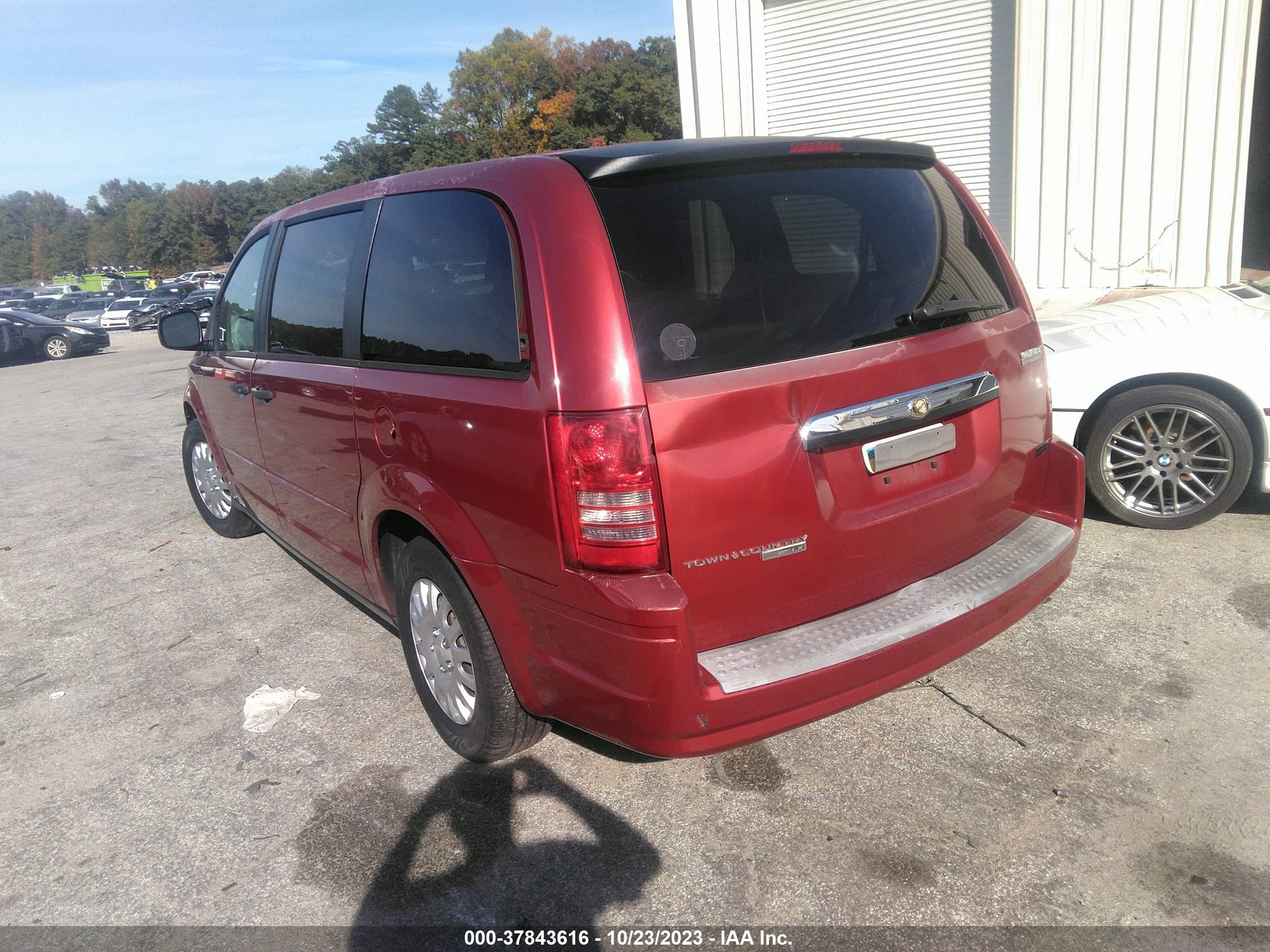 Photo 2 VIN: 2A8HR44HX8R618243 - CHRYSLER TOWN & COUNTRY 