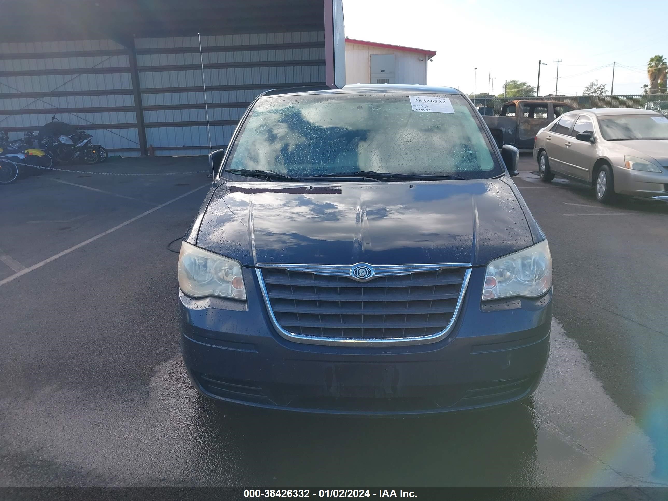 Photo 11 VIN: 2A8HR44HX8R721839 - CHRYSLER TOWN & COUNTRY 