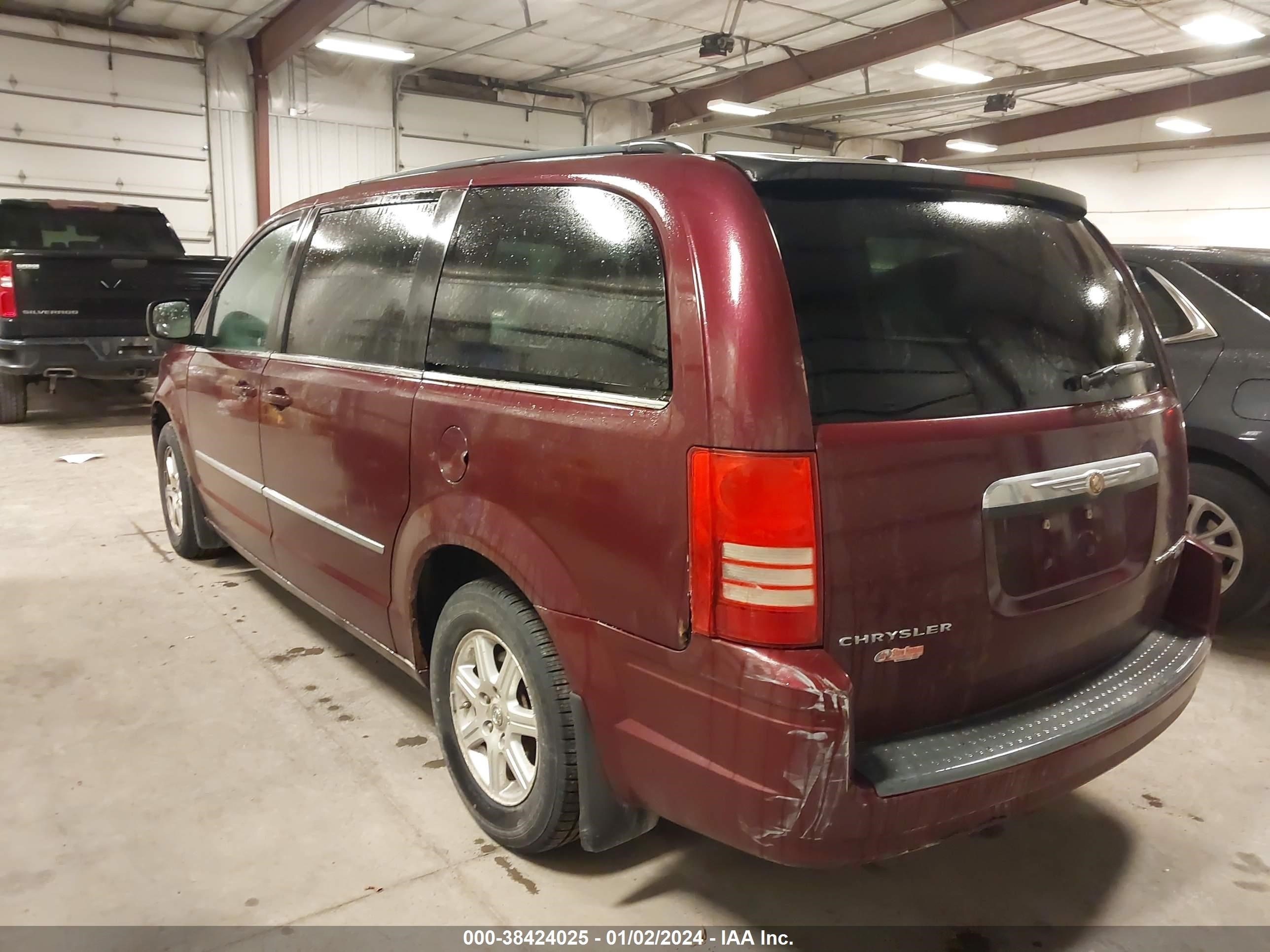 Photo 2 VIN: 2A8HR54109R591127 - CHRYSLER TOWN & COUNTRY 