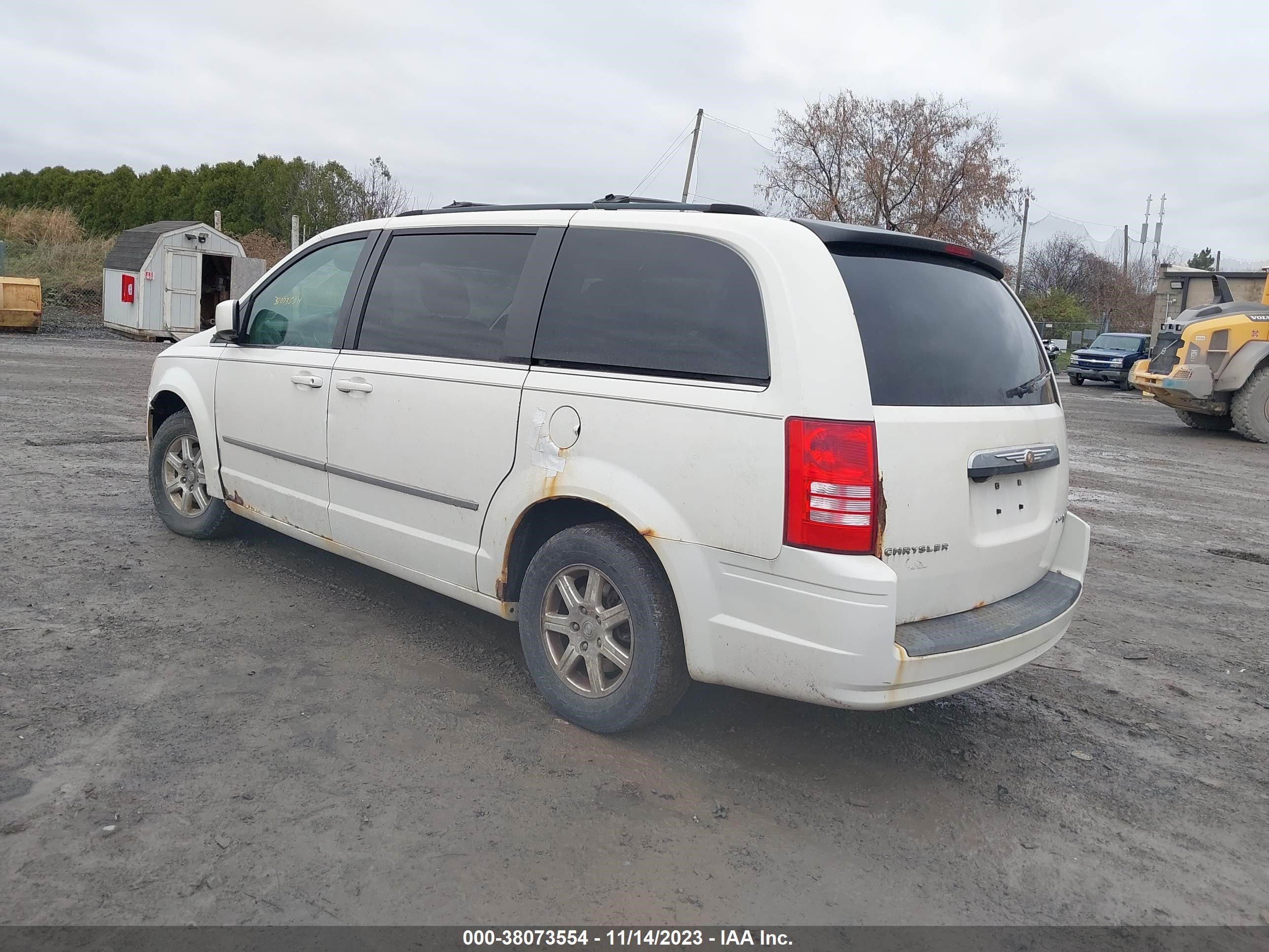 Photo 2 VIN: 2A8HR54109R606533 - CHRYSLER TOWN & COUNTRY 