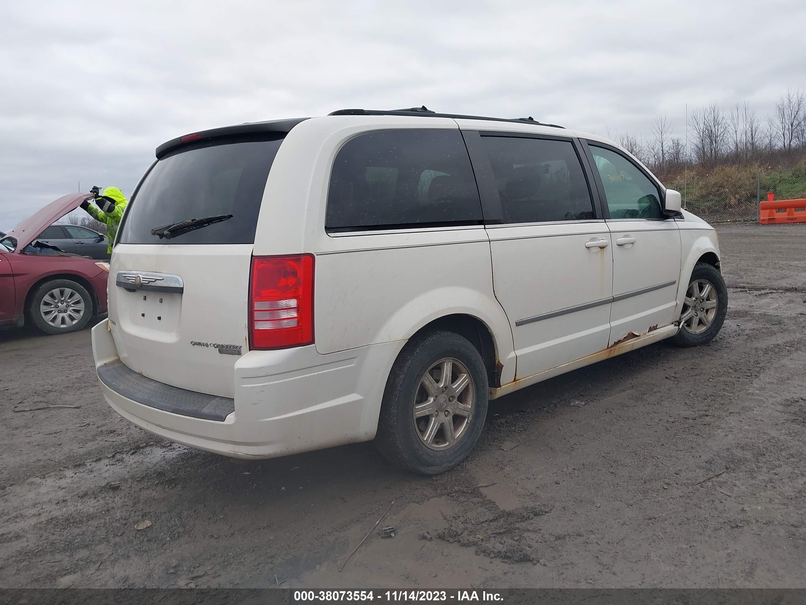 Photo 3 VIN: 2A8HR54109R606533 - CHRYSLER TOWN & COUNTRY 